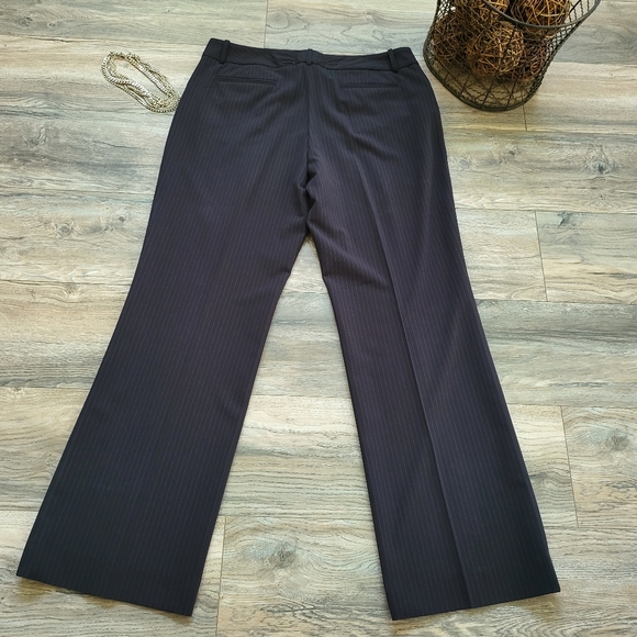 Tahari Pants - Picture 15 of 15